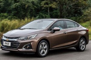 Cruze 2023: Inovação e Desempenho da Chevrolet